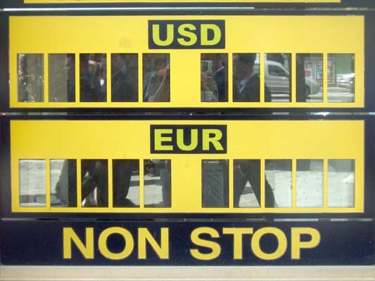 USD/EUR